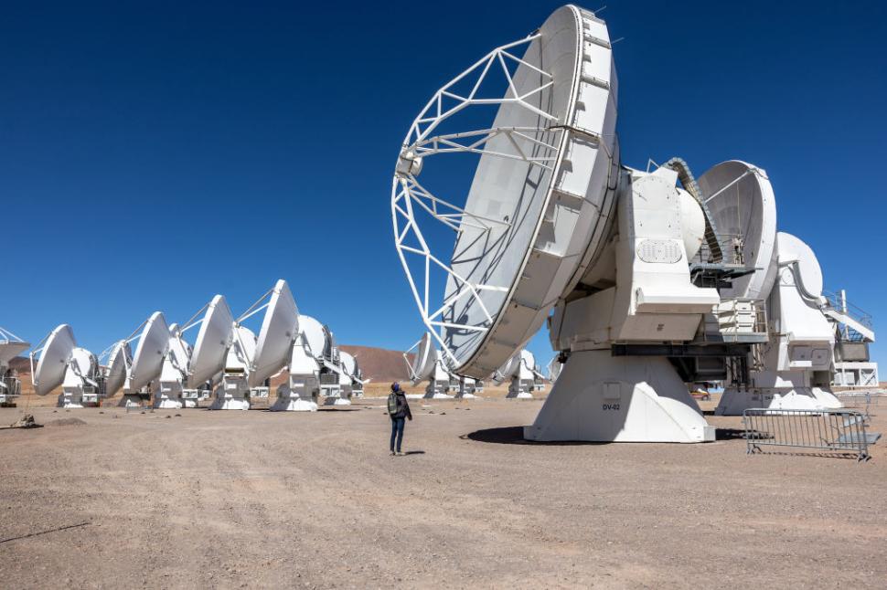 Ninge în deșertul Atacama. Și nu oricum: cea mai puternică rețea de radiotelescoape de pe Pământ a intrat „în modul de supraviețuire” 986860