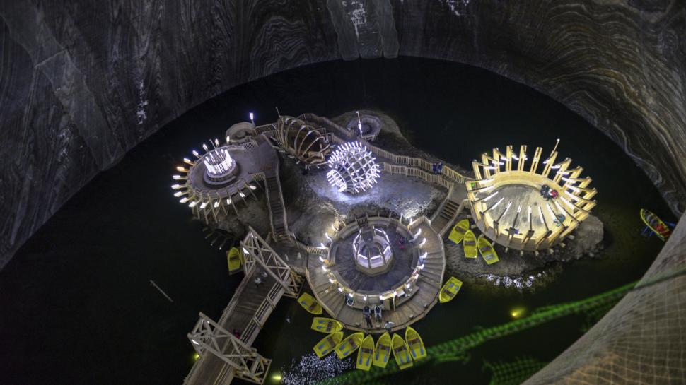 „Orașul de sare” din inima Transilvaniei: Ce se ascunde la 120 de metri sub pământ 986836