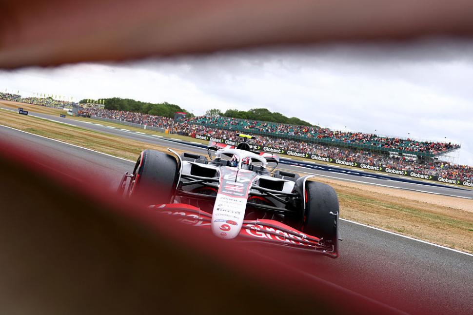 Start exploziv la Silverstone: Max Verstappen în pole position, ploaia poate schimba totul 986820