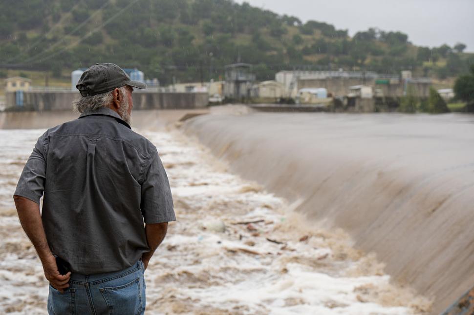 Dezastrul din Texas: 90 de morți. Semne de întrebare despre sistemele de avertizare. Oficialii se așteptau să plouă, dar nu așa mult 986924