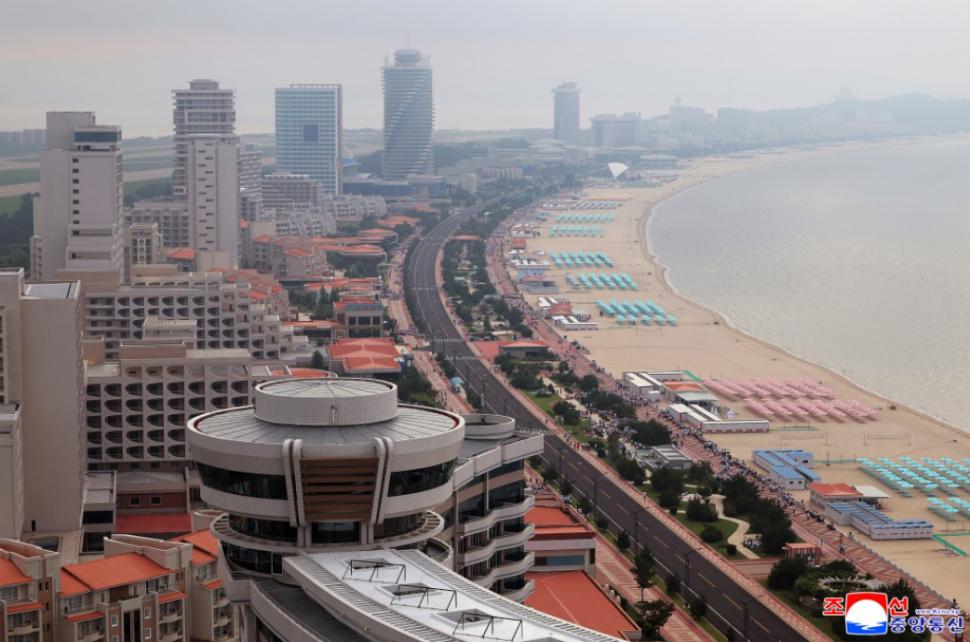 Hoteluri fantomă ale lui Kim Jong Un. Ce s-a aflat despre resortul de lux de la mare cu care se laudă Coreea de Nord 987170