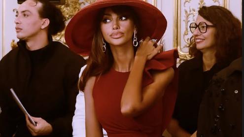 Mădălina Ghenea a atras toate privirile la un eveniment de modă de la Paris. Ce ţinută a purtat  987363