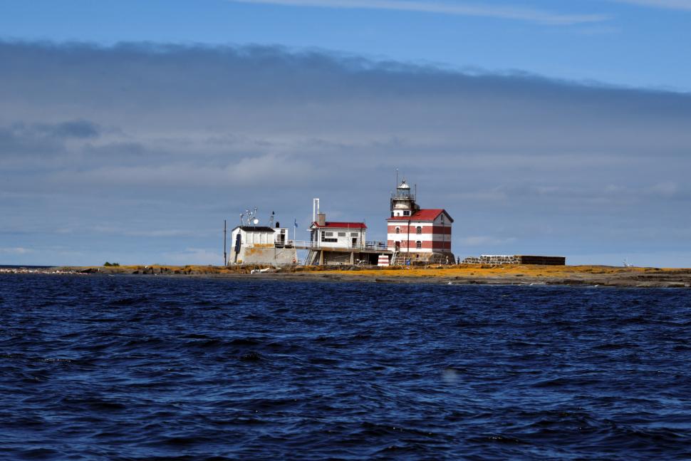 O insulă europeană minusculă este împărțită între două țări. E atât de mică încât poate fi traversată în câteva minute 987332