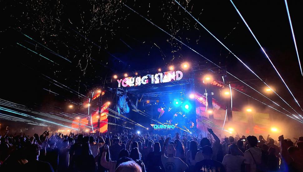 Young Island Festival 2025 – Povestea unui festival care a redefinit Bacăul pe harta muzicii internaționale 987410