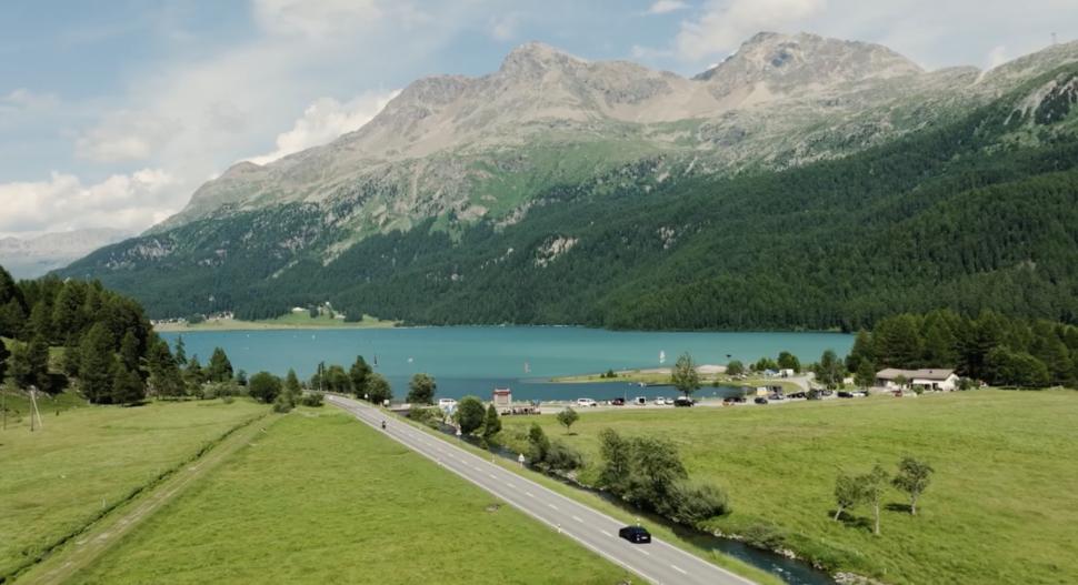 Nou record mondial de autonomie stabilit de o mașină electrică: Cum arată Lucid Air Grand Touring și ce drum a parcurs după o încărcare 987649