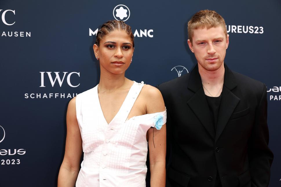 O sportivă a scăpat de acuzația de dopaj după ce a convins instanța că de vină sunt săruturile cu iubitul 987756