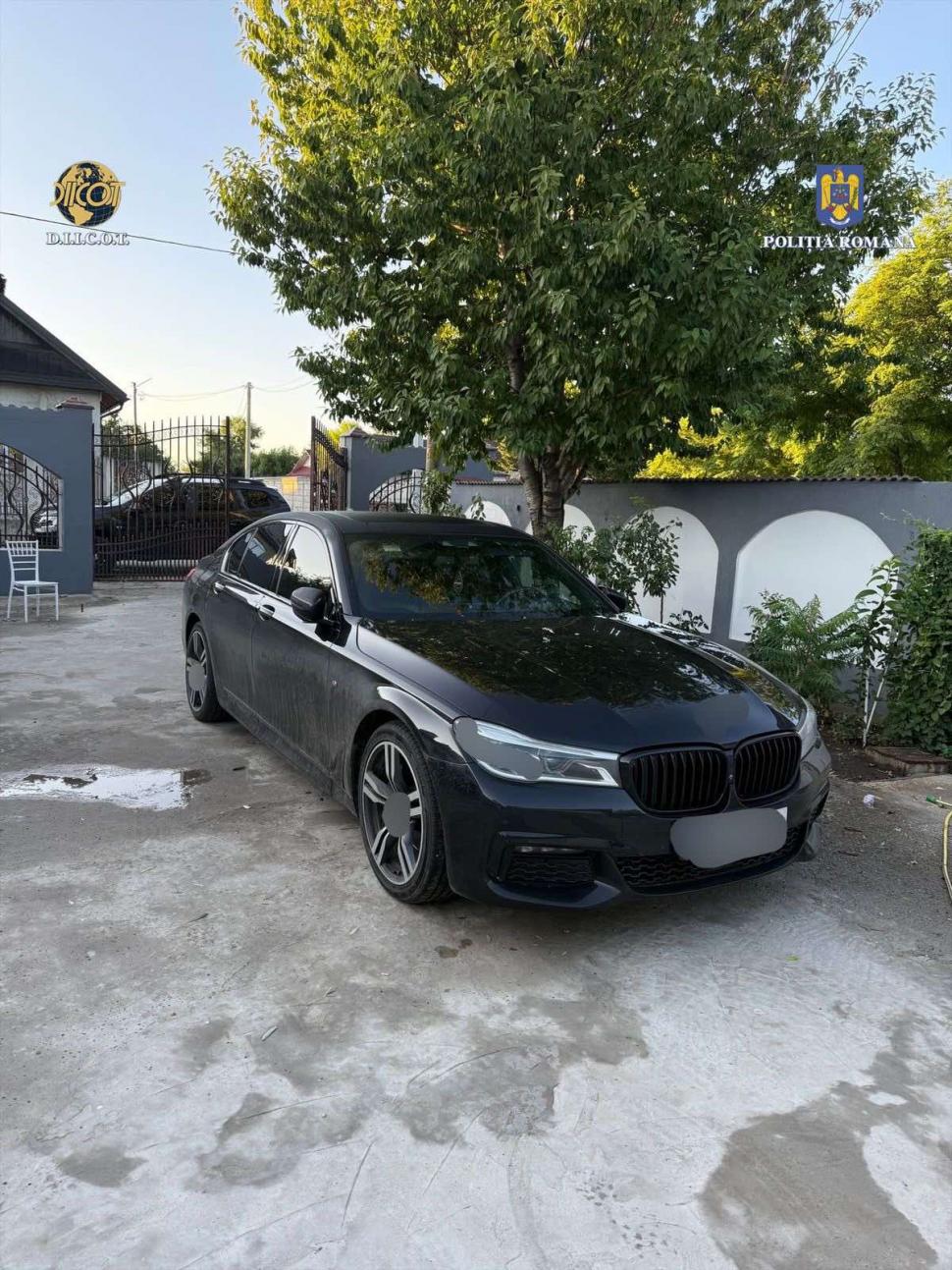 Mascaţii au intrat peste cămătari, în „palatele” din Slobozia și Bărbulești. Mașini de lux cumpărate din banii din camătă 988086