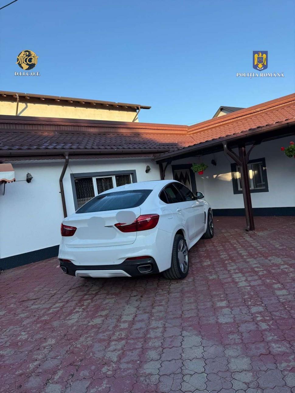 Mascaţii au intrat peste cămătari, în „palatele” din Slobozia și Bărbulești. Mașini de lux cumpărate din banii din camătă 988088