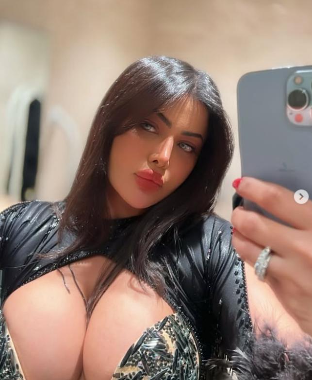 O dansatoare din buric a fost arestată în Egipt pentru că are postări prea „provocatoare” pe Instagram 988163