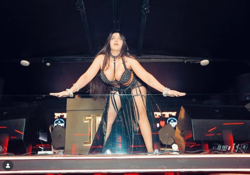 O dansatoare din buric a fost arestată în Egipt pentru că are postări prea „provocatoare” pe Instagram 988167