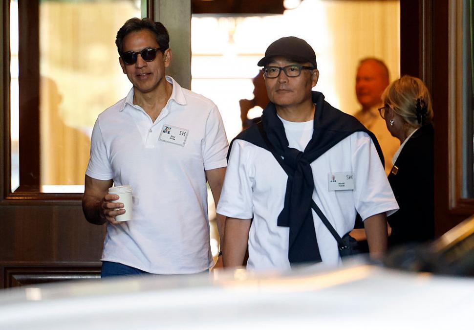 „Tabăra de vară a miliardarilor”: Altman, Cook, Pichai și alți titani tech stau față în față. Apariția-surpriză este Ivanka Trump 988026