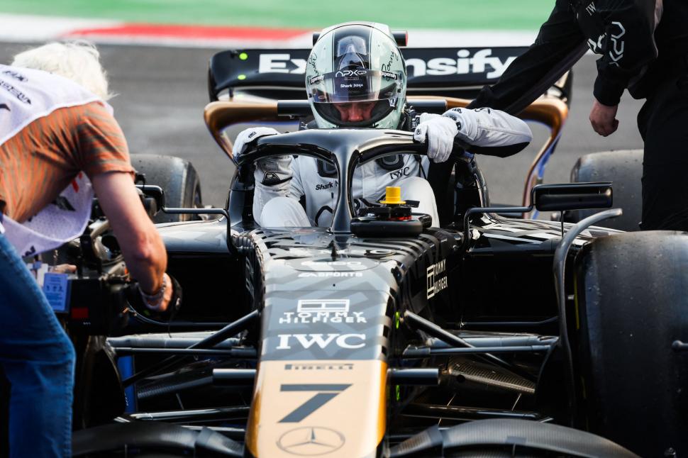 Este reală echipa APX GP din filmul Formula 1 cu Brad Pitt? Sponsorii s-au bătut pentru un loc pe echipamente și monopost 988847