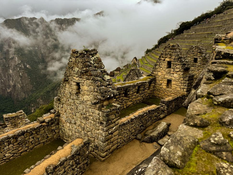 14.000 de kilometri spre sine. Povestea lui Denis, fotograful care a plecat cu bicicleta în lume după ce și-a pierdut mama și iubita 988721