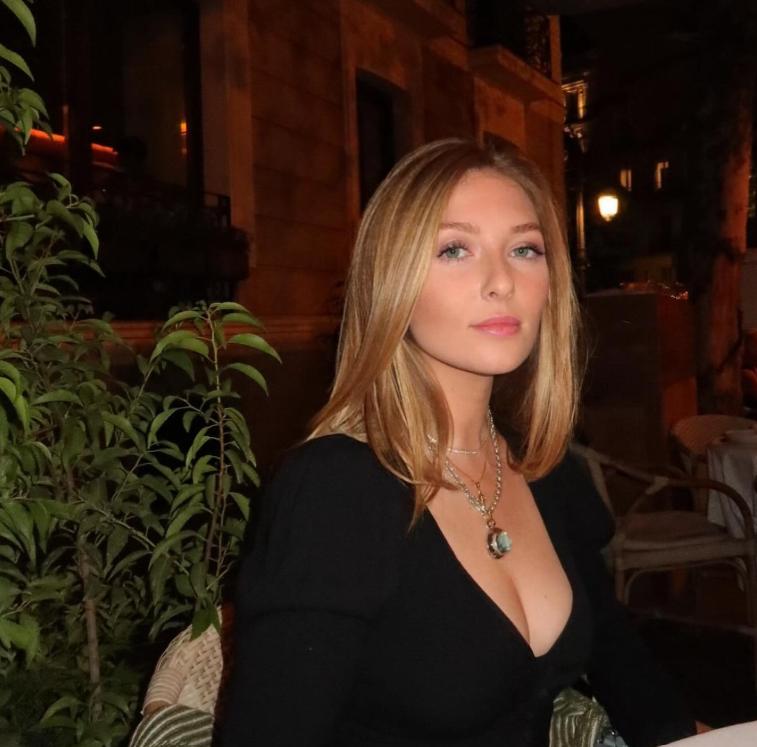 Blestemul numelui. O studentă cu nume neobișnuit a recunoscut până la urmă că stră-străbunicul ei a fost „Zeul Războiului” 989501