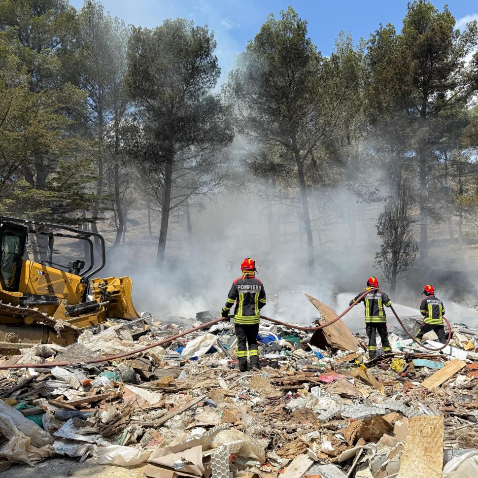 Macron le mulțumește, în limba română, pompierilor din țara noastră: „Asta înseamnă spiritul european” 989590