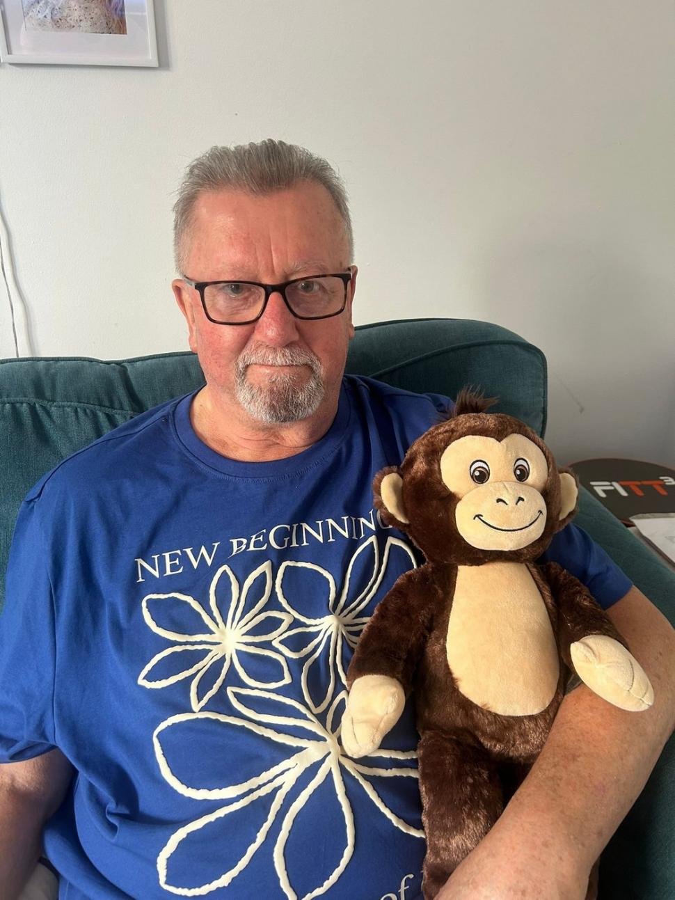 Un fost taximetrist, care a trăit toată viața cu chirie într-o garsonieră, a câștigat la tombolă o vilă de 4,6 milioane € 989416