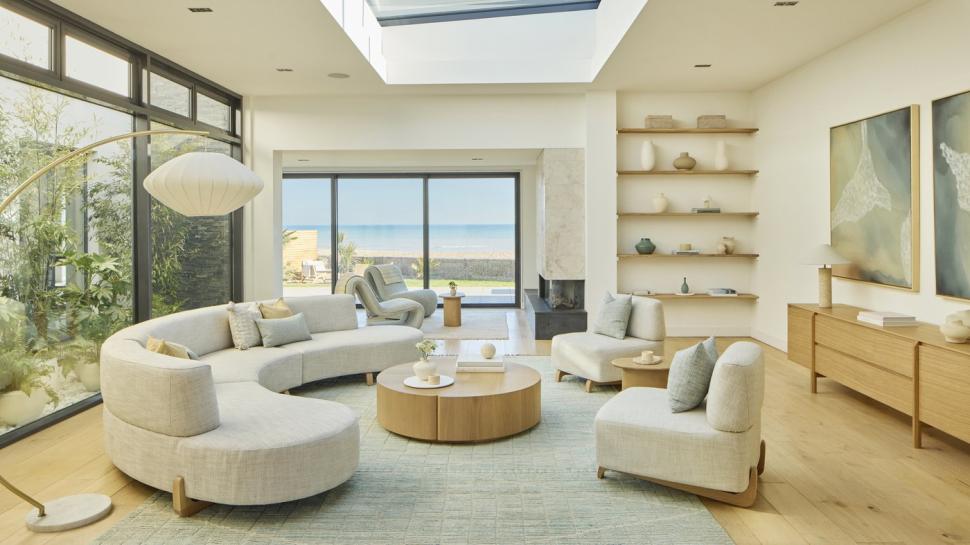 Un fost taximetrist, care a trăit toată viața cu chirie într-o garsonieră, a câștigat la tombolă o vilă de 4,6 milioane € 989426