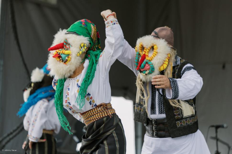 Record de participare la festivalul tradiţiilor româneşti în America: peste 12.000 de oameni, la Ambasada României la Washington 989784