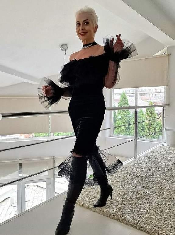 Un clip creat de AI cu Monica Anghel, folosit fără acordul ei pentru promovarea unor pastile periculoase pentru sănătate 989681