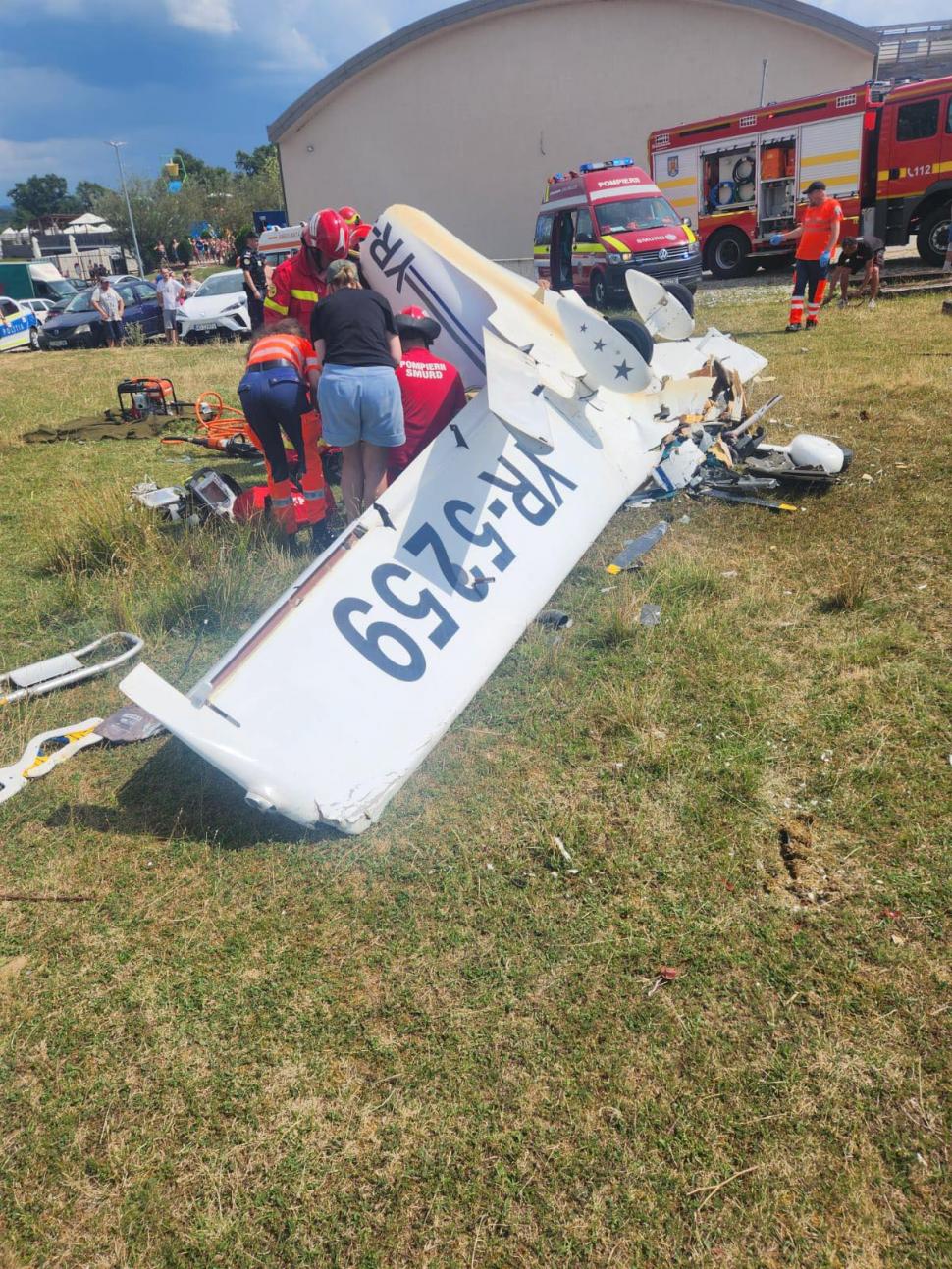 Cauza accidentului aviatic din Hunedoara: S-a aflat de ce s-a prăbușit avionul în Orăștie. Pilotul a murit pe loc, pasagerul e în comă 990176