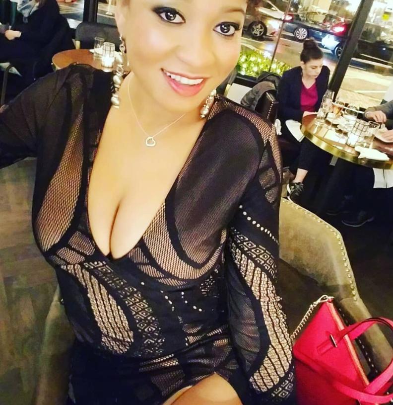 O femeie de culoare care s-a mutat din SUA în Rusia ca să scape de „discriminare” a fost bătută de noii ei vecini rasiști 990461