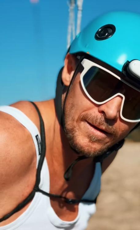 Ce a postat Felix Baumgartner cu câteva ore înainte de a muri: „Prea mult vânt” 990835