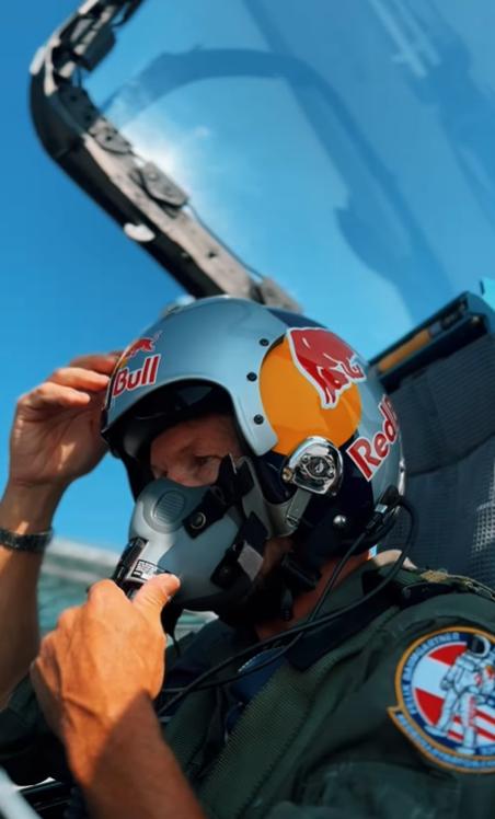 Ce a postat Felix Baumgartner cu câteva ore înainte de a muri: „Prea mult vânt” 990837