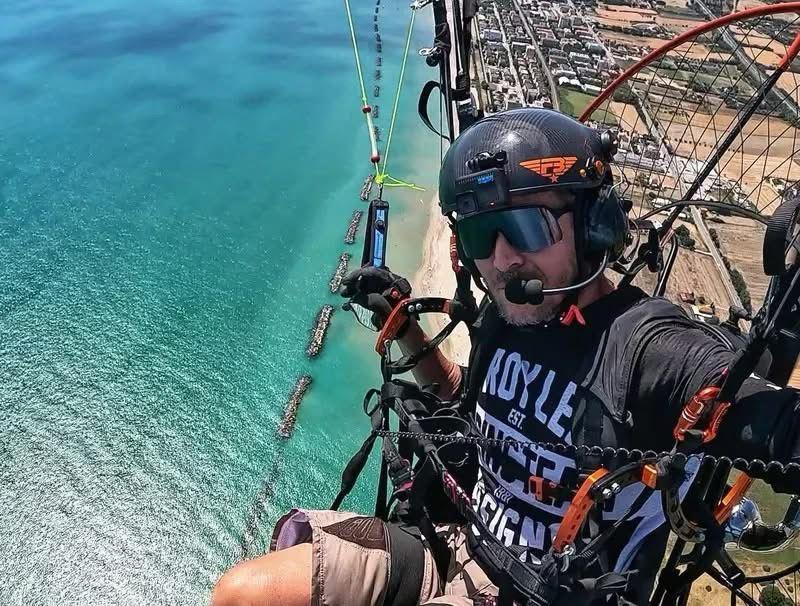 Ce a postat Felix Baumgartner cu câteva ore înainte de a muri: „Prea mult vânt” 990848