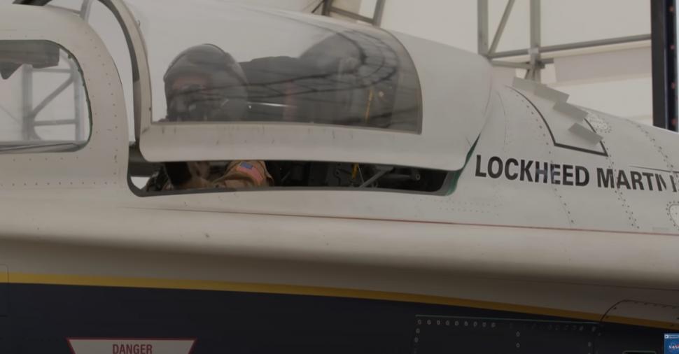 Mic dejun la New York, gustare la Londra. Cum arată avionul supersonic al NASA care urmează să atingă viteze de 1.488 km/h  991178