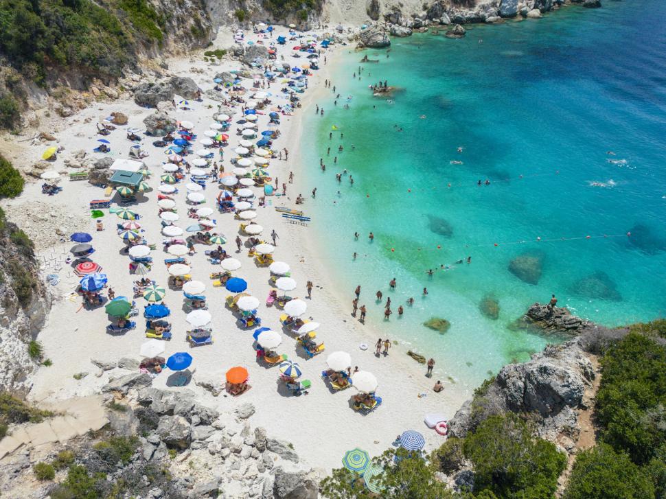 Paradisul pierdut. Destinaţii de vacanţă din Grecia, Italia, Spania şi Franţa, distruse de schimbările climatice 990534