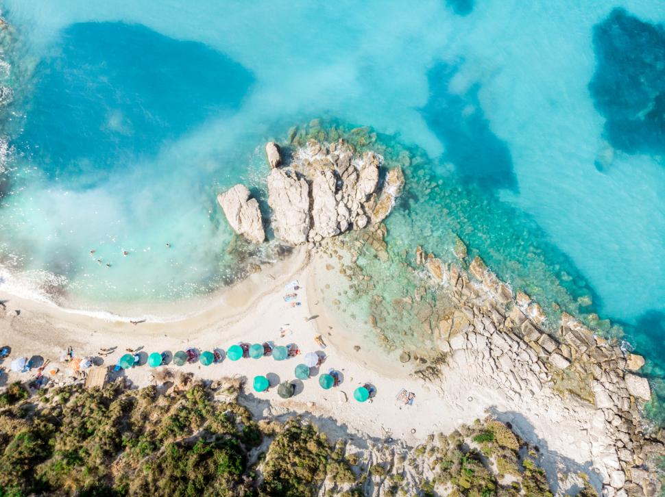Paradisul pierdut. Destinaţii de vacanţă din Grecia, Italia, Spania şi Franţa, distruse de schimbările climatice 990539