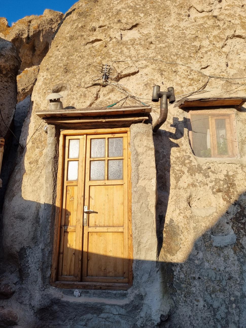 Satul trogloditic unic în lume unde casele sunt săpate în tuf vulcanic: Oamenii locuiesc în ele de 700 de ani. Cum arată Kandovan 990893