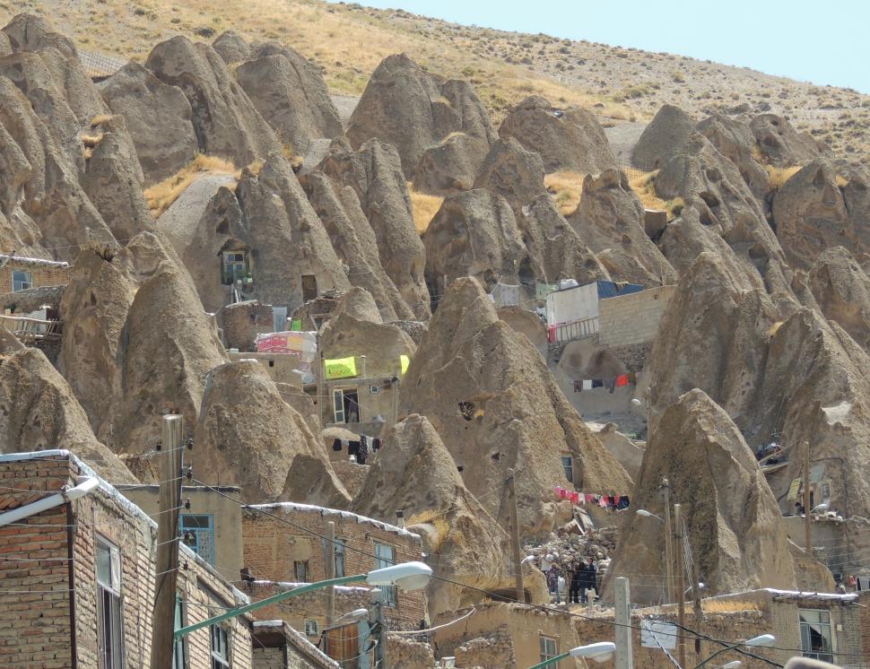 Satul trogloditic unic în lume unde casele sunt săpate în tuf vulcanic: Oamenii locuiesc în ele de 700 de ani. Cum arată Kandovan 990903