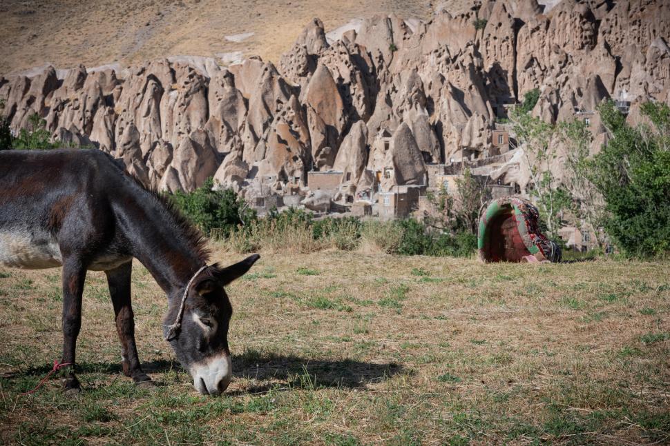 Satul trogloditic unic în lume unde casele sunt săpate în tuf vulcanic: Oamenii locuiesc în ele de 700 de ani. Cum arată Kandovan 990906