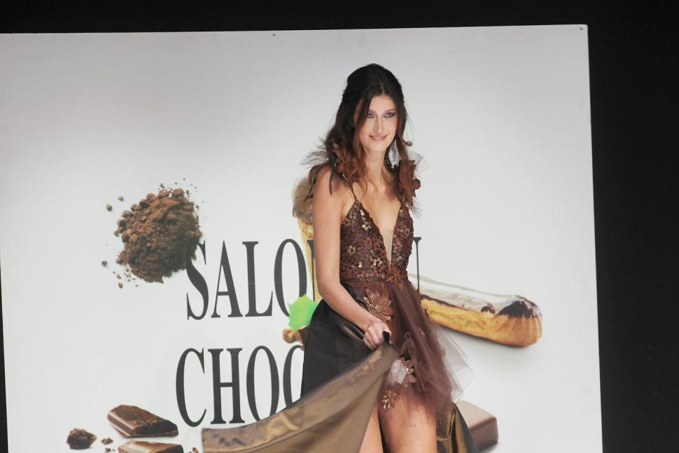 Un bărbat de 76 de ani a crezut că o Miss Franța vrea să se mărite cu el și s-a dus s-o întâlnească. A dat însă nas în nas cu soțul ei 991230