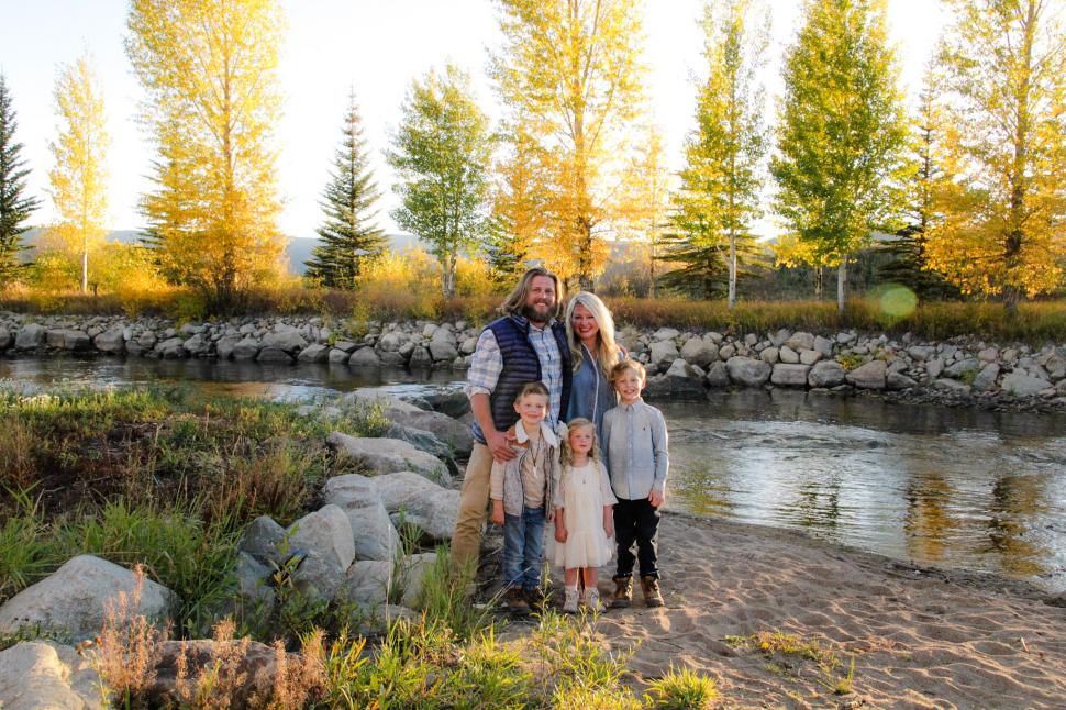 Un fost jucător de baseball a murit salvând 5 persoane de la înec în Carolina de Sud  991285