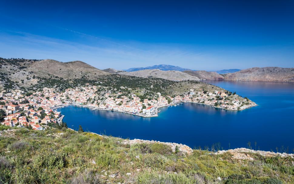 Un paradis elen cu nume de nimfă nu va mai fi atât de ușor de vizitat. Insula din Grecia vrea să ia o măsură în premieră 991348