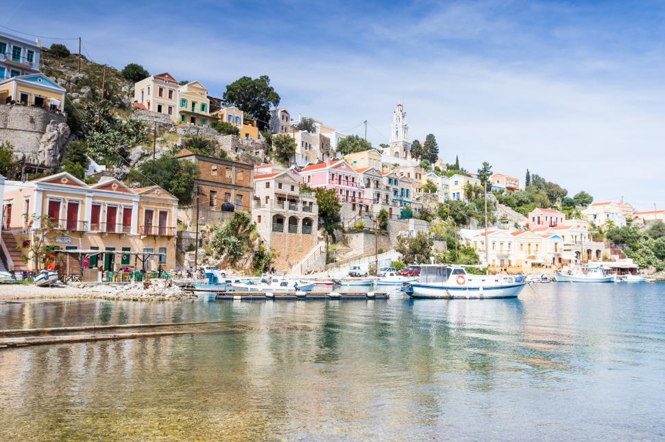 Un paradis elen cu nume de nimfă nu va mai fi atât de ușor de vizitat. Insula din Grecia vrea să ia o măsură în premieră 991353