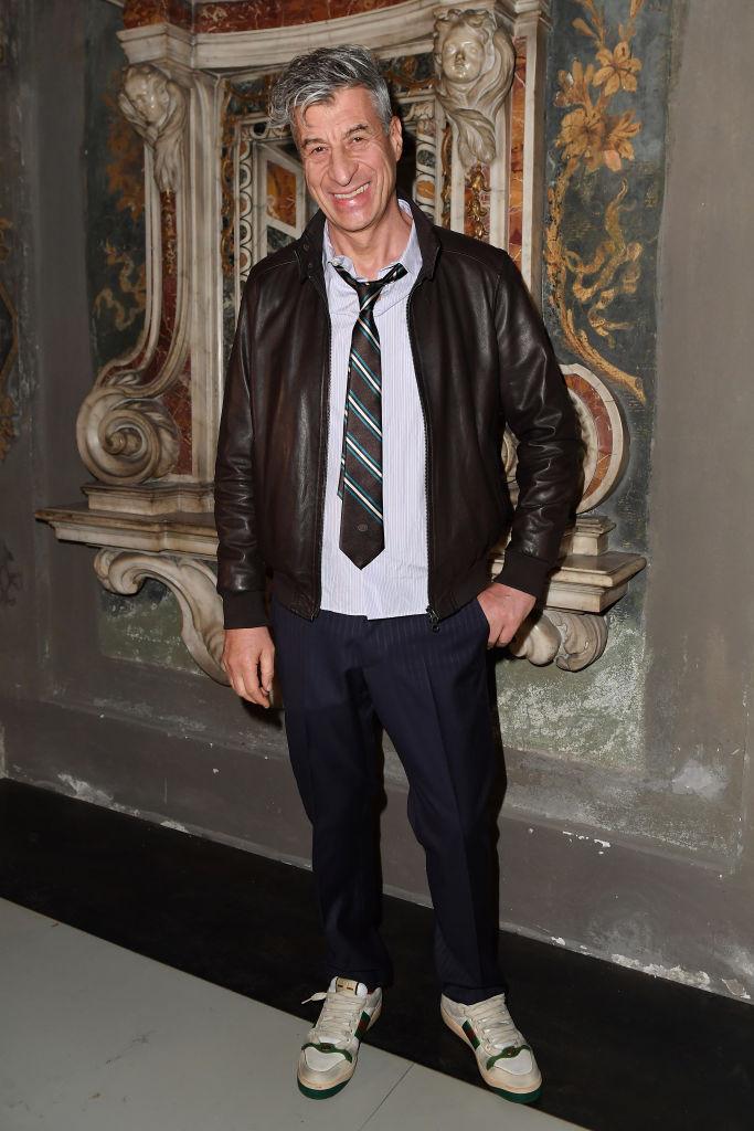 Cineva a mâncat din nou banana de 6,2 milioane de dolari a lui Maurizio Cattelan, dintr-un muzeu din Franța. Artistul a reacționat 991577