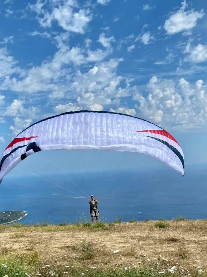 Primele rezultate ale autopsiei lui Felix Baumgartner. Sportivul avea coloana ruptă 992125