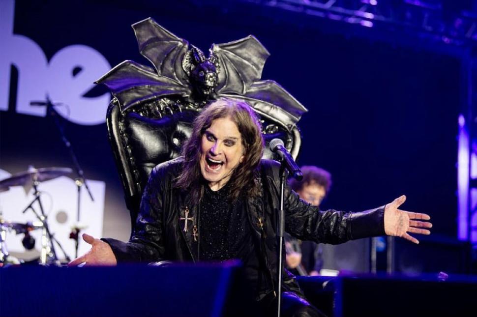 Ultimele imagini cu Ozzy Osbourne pe scenă. A susţinut un concert uriaş de adio cu doar câteva săptămâni înainte să moară 992285