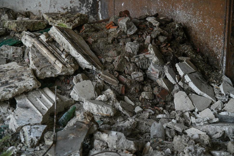 ARCEN redǎ o nouă viațǎ Cinematografului Marconi din București. Vineri va fi iluminat pentru prima dată în decenii 992422