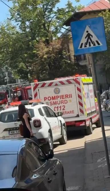 Incendiu la Maternitatea Cuza Vodă din Iași. Mamele au fost evacuate cu tot cu paturi. Bebeluși în incubatoare au fost scoși din spital 992481