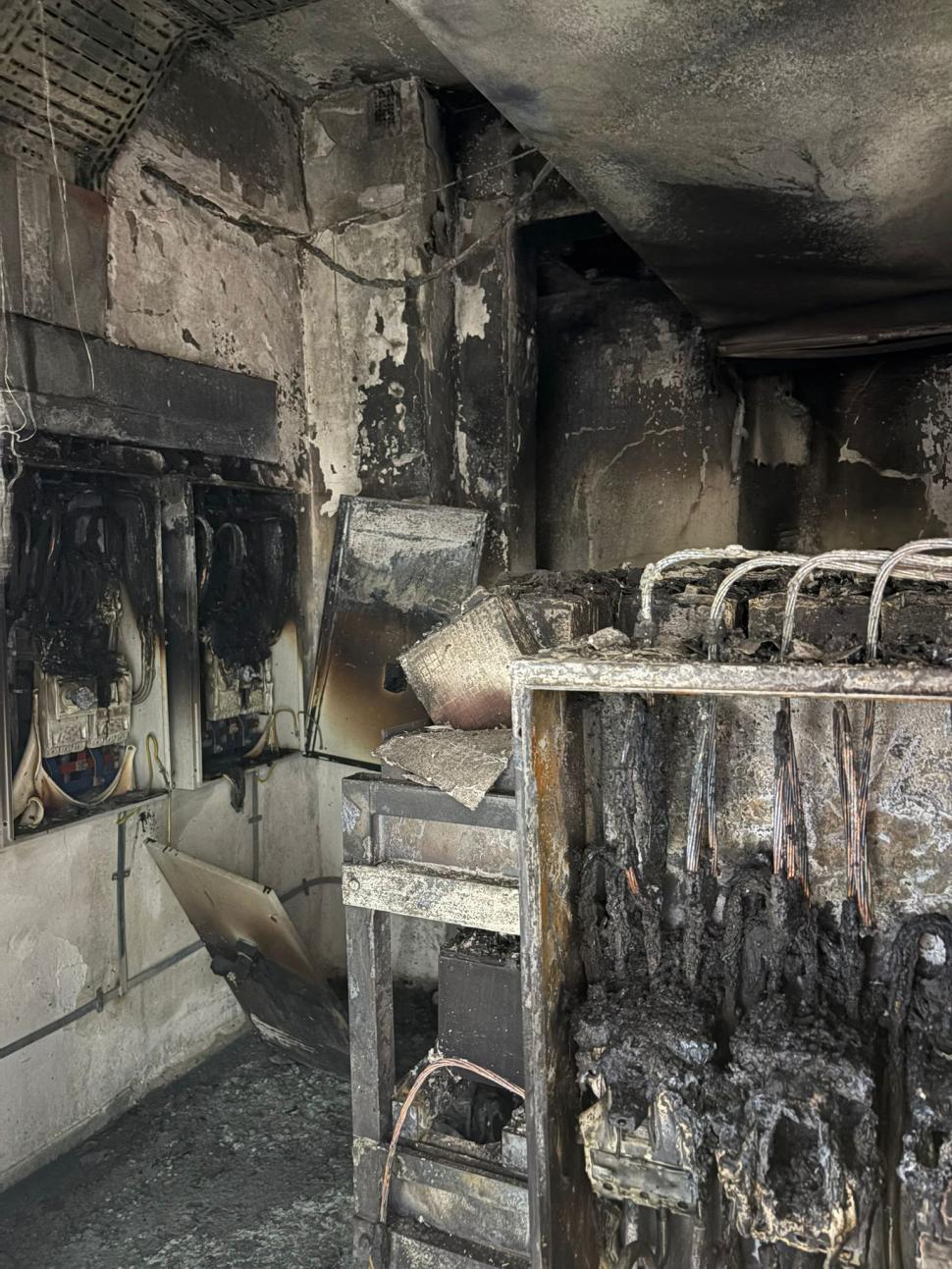 Incendiul de la Maternitatea Cuza Vodă din Iași a izbucnit în camera bateriilor: „Un efect de încălzire termică”  992633