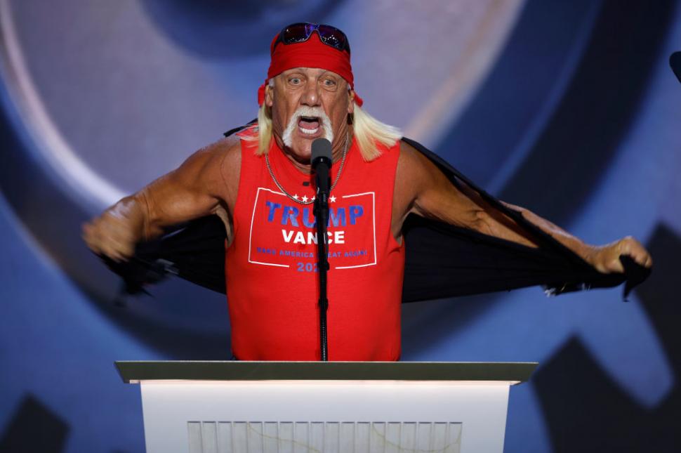 Donald Trump, mesaj emoționant după moartea lui Hulk Hogan: "Am pierdut un mare prieten astăzi" 993042