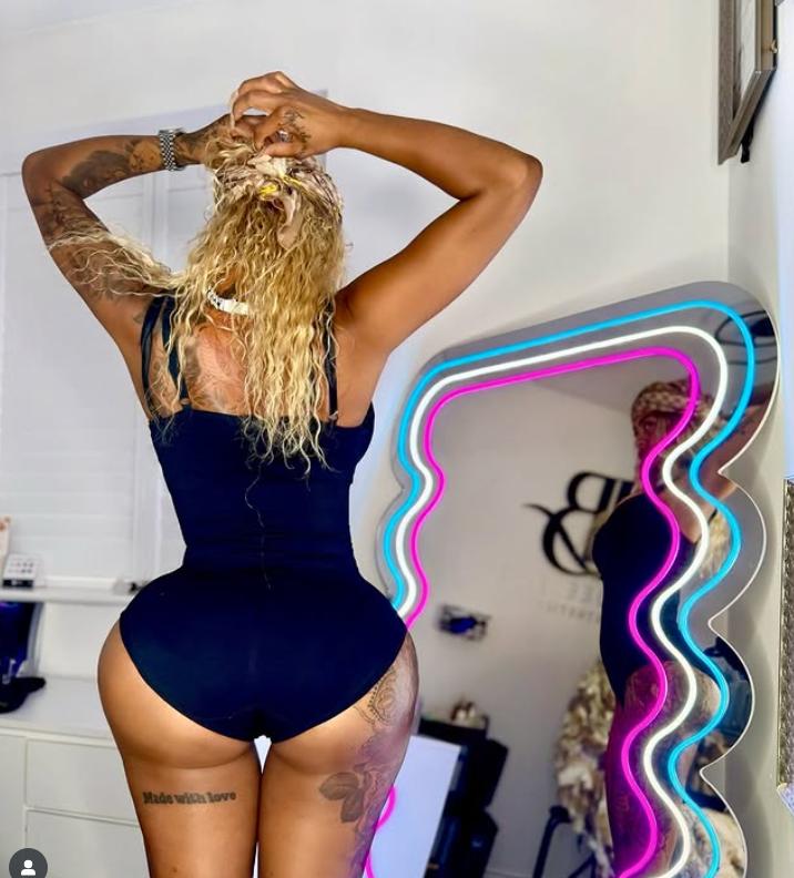 O femeie a povestit cum i-au căzut implanturile la fesieri la sala de sport și cât a cheltuit pentru intervenții de corecție 992766