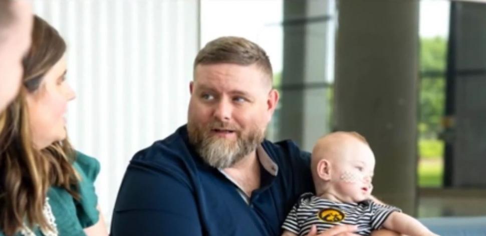 Povestea emoţionantă a celui mai prematur bebeluş din lume. S-a născut la doar 21 de săptămâni, în Iowa 992971