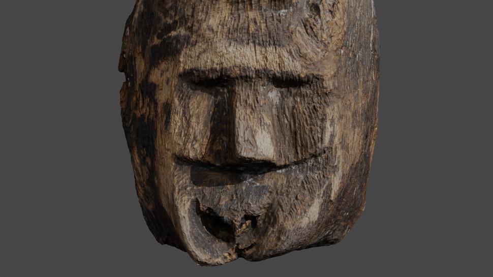 Descoperire uimitoare sub apă: Fața sculptată care a supraviețuit un mileniu. Scafandrii au găsit un chip uman străvechi într-un lac 992445