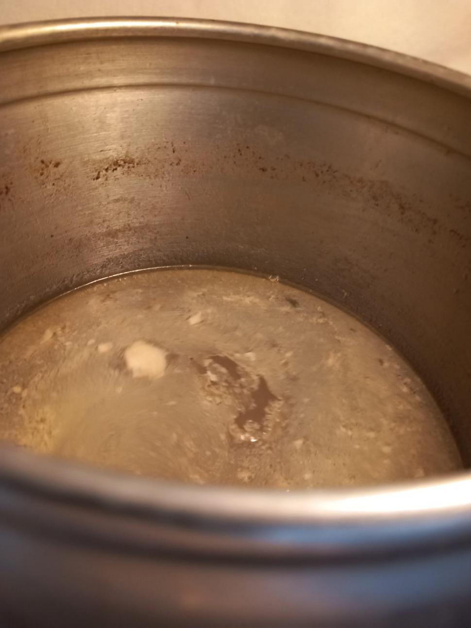 Dezastru pe litoral în plin sezon: ANPC a găsit produse expirate, toalete și saltele murdare. Ce alte nereguli au fost descoperite 993427