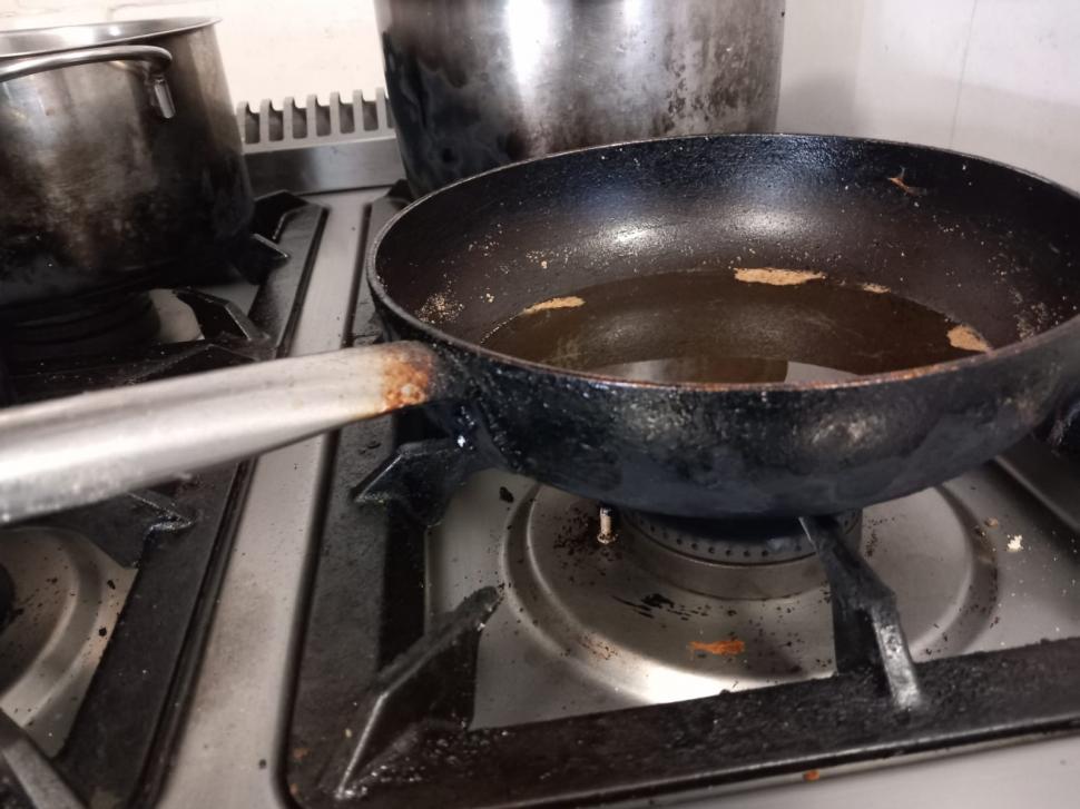 Dezastru pe litoral în plin sezon: ANPC a găsit produse expirate, toalete și saltele murdare. Ce alte nereguli au fost descoperite 993430